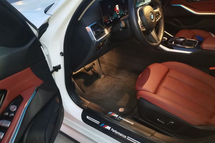 Used BMW i3 2024 eDrive 35 L Driver Seat