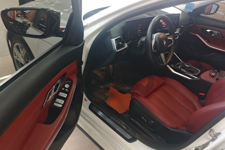 Used BMW i3 2024 eDrive 35 L Driver Seat