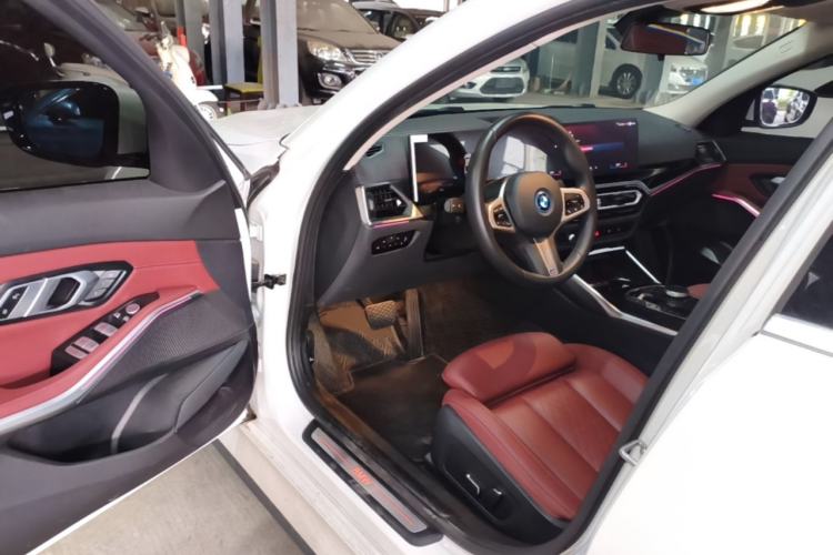 Used BMW i3 2024 eDrive 35 L Driver Seat