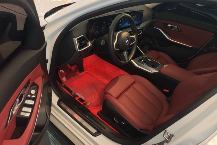 Used BMW i3 2024 eDrive 40 L Midnight Edition Driver Seat