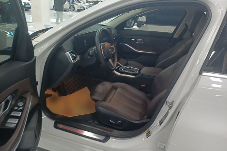 Used BMW i3 2024 eDrive 35 L Driver Seat