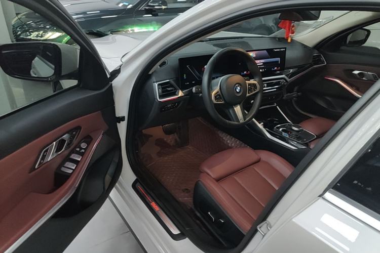 Used BMW i3 2024 eDrive 35 L Driver Seat