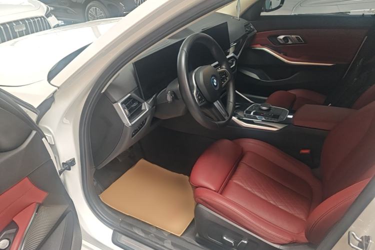 Used BMW i3 2024 eDrive 35 L Driver Seat