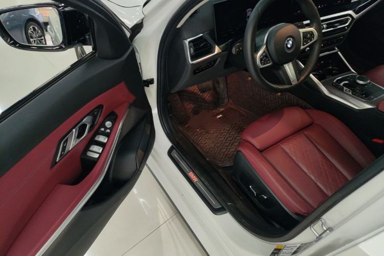 Used BMW i3 2024 eDrive 40 L Midnight Edition Driver Seat