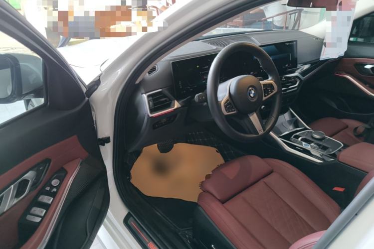 Used BMW i3 2024 eDrive 35 L Driver Seat
