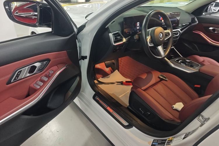 Used BMW i3 2024 eDrive 40 L Midnight Edition Driver Seat