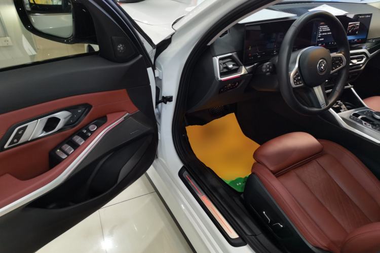 Used BMW i3 2024 eDrive 40 L Midnight Sports Package Driver Seat