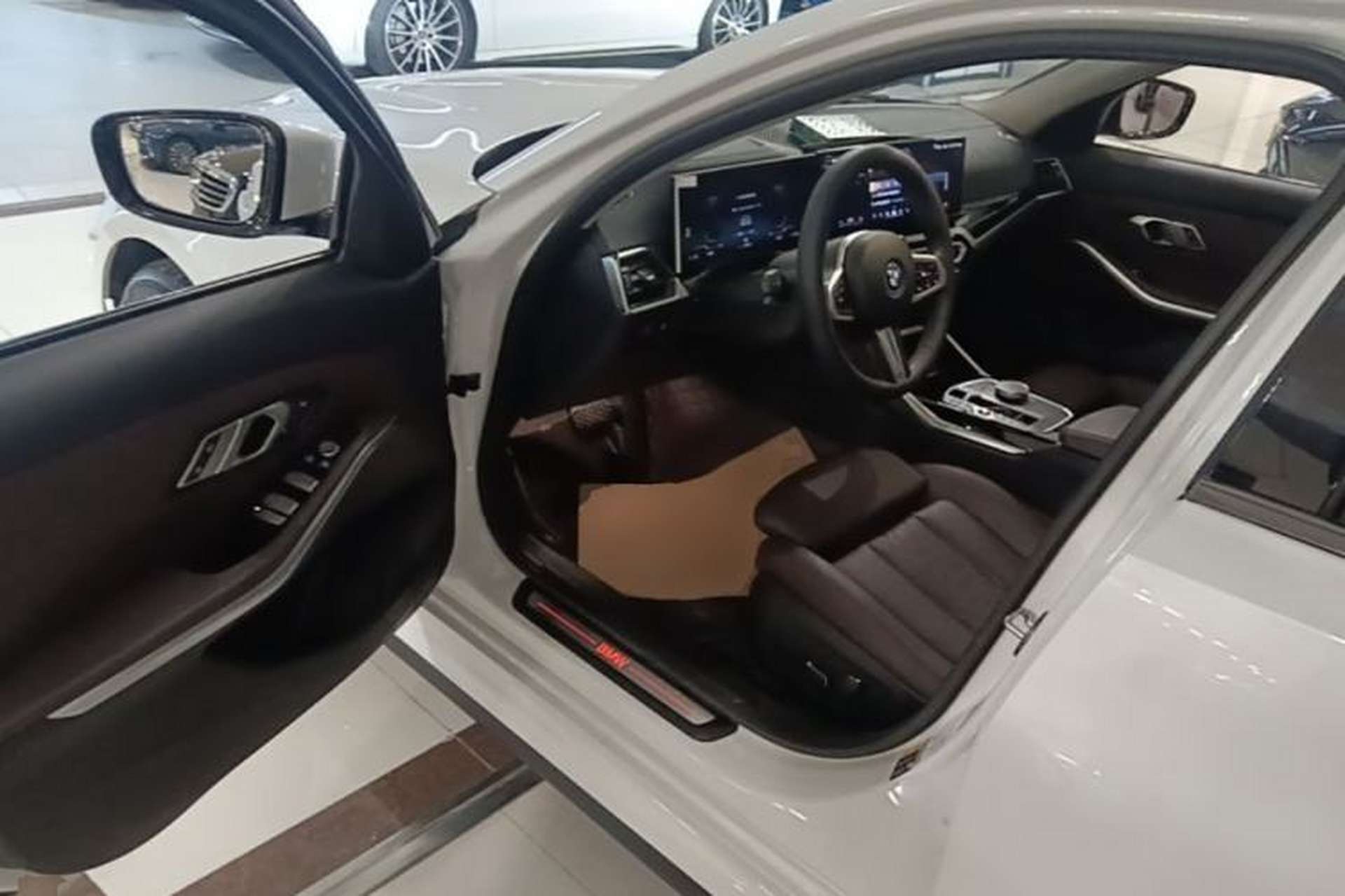 Used BMW i3 2024 eDrive 35 L Driver Seat