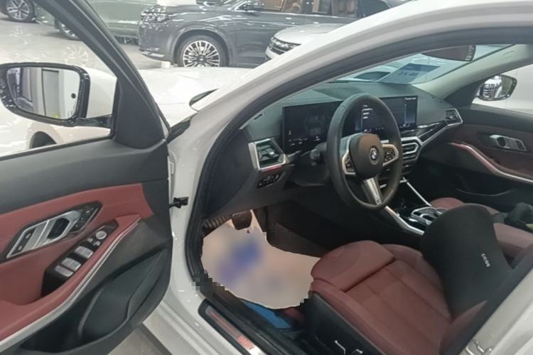 Used BMW i3 2024 eDrive 35 L Driver Seat