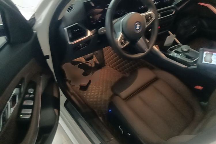 Used BMW i3 2024 eDrive 35 L Driver Seat