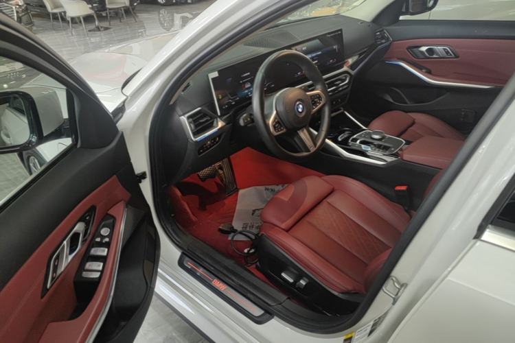 Used BMW i3 2024 eDrive 35 L Driver Seat