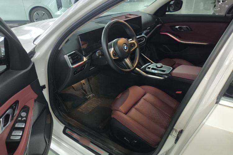 Used BMW i3 2024 eDrive 35 L Driver Seat