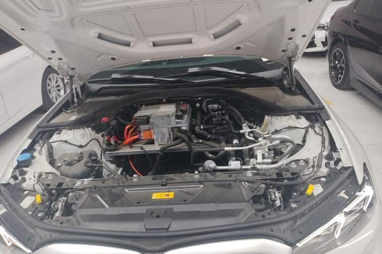 Used BMW i3 2024 eDrive 35 L Engine Bay