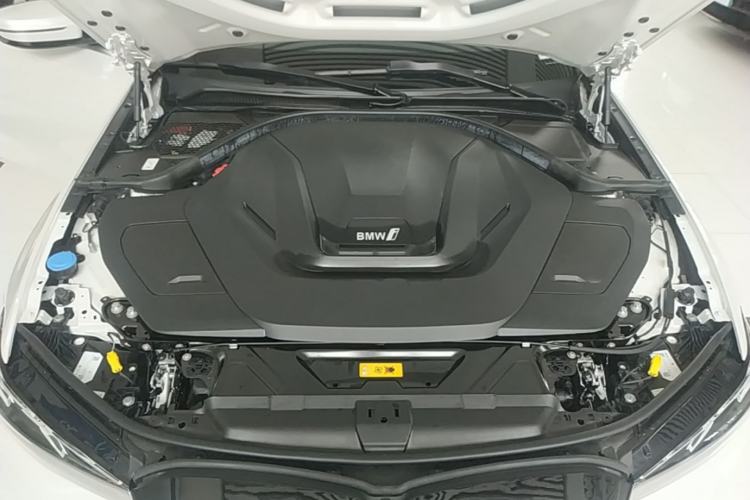 Used BMW i3 2024 eDrive 35 L Engine Bay