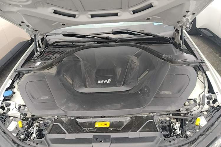 Used BMW i3 2024 eDrive 35 L Engine Bay