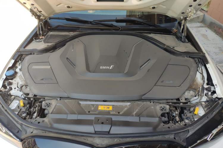 Used BMW i3 2024 eDrive 35 L Engine Bay