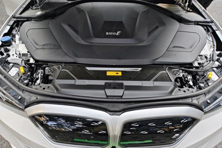 Used BMW i3 2024 eDrive 35 L Engine Bay