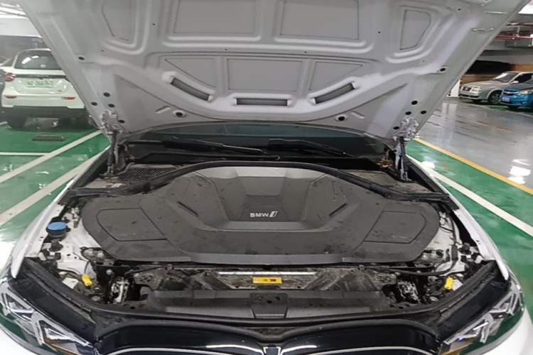 Used BMW i3 2024 eDrive 40 L Midnight Edition Engine Bay