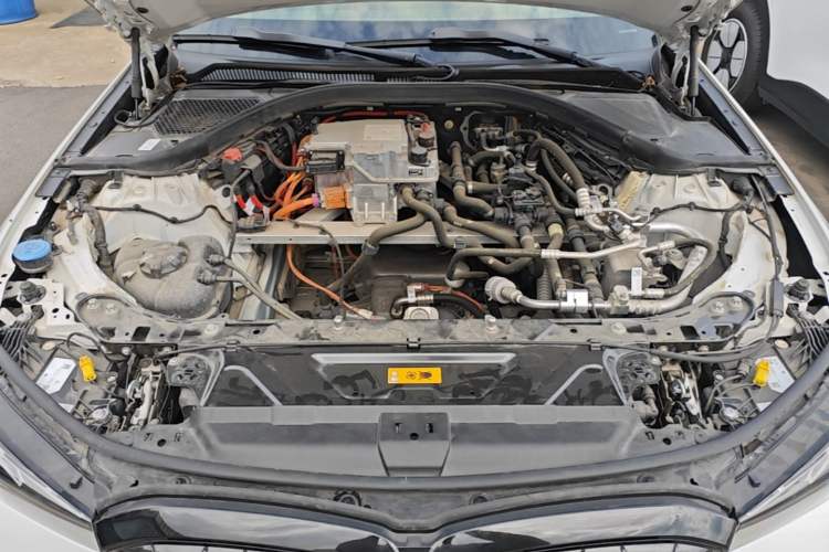 Used BMW i3 2024 eDrive 35 L Engine Bay