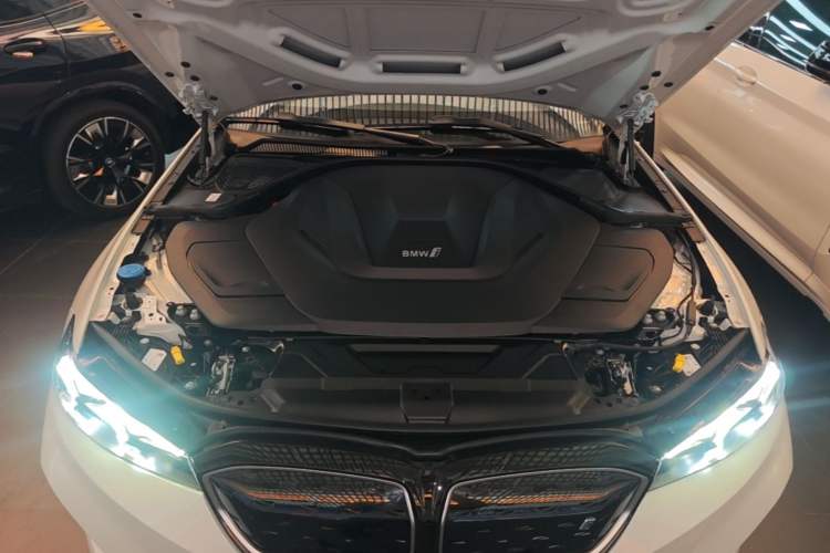 Used BMW i3 2024 eDrive 40 L Midnight Edition Engine Bay
