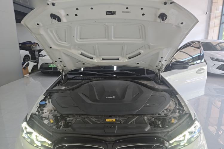 Used BMW i3 2024 eDrive 35 L Engine Bay