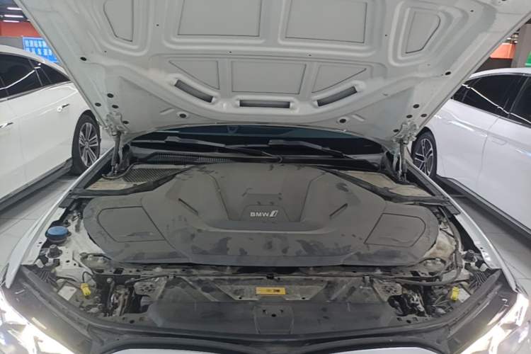 Used BMW i3 2024 eDrive 35 L Engine Bay