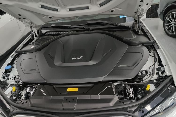 Used BMW i3 2024 eDrive 35 L Engine Bay