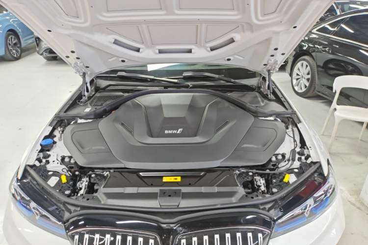 Used BMW i3 2024 eDrive 40 L Midnight Sports Package Engine Bay