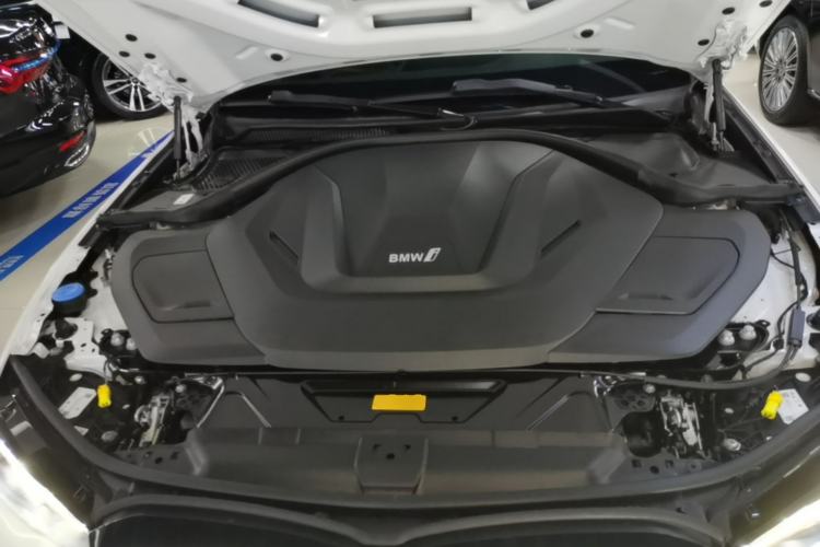 Used BMW i3 2024 eDrive 35 L Engine Bay