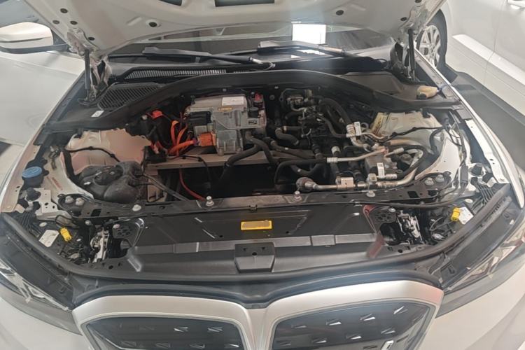 Used BMW i3 2024 eDrive 35 L Engine Bay