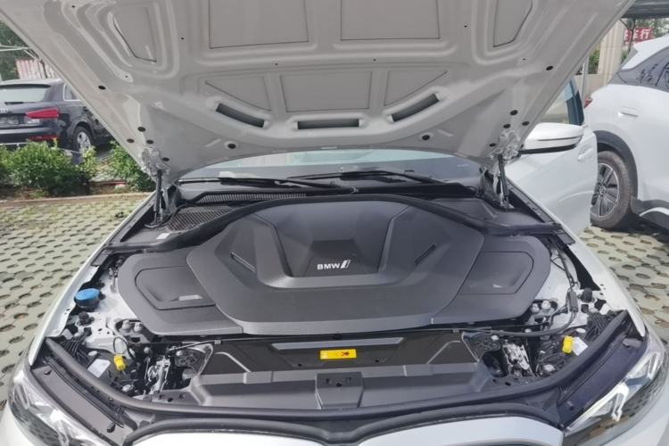 Used BMW i3 2024 eDrive 35 L Engine Bay