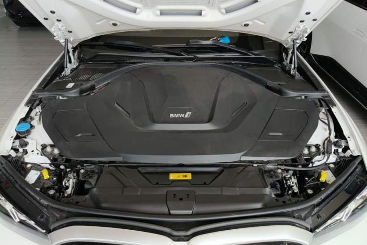 Used BMW i3 2024 eDrive 35 L Engine Bay