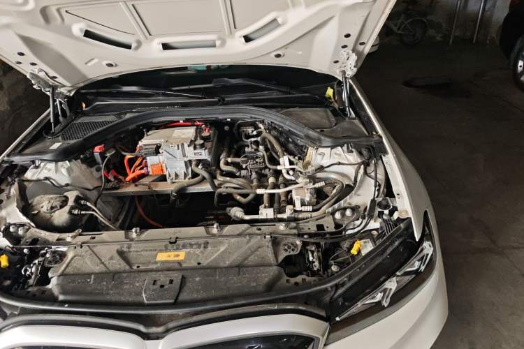 Used BMW i3 2024 eDrive 35 L Engine Bay Left