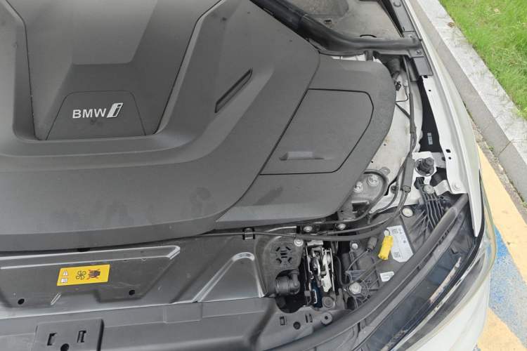 Used BMW i3 2024 eDrive 35 L Engine Bay Left