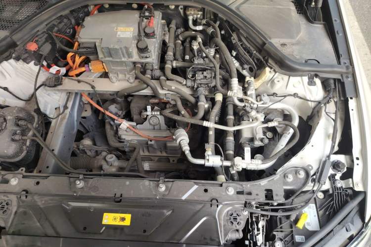 Used BMW i3 2024 eDrive 35 L Engine Bay Left