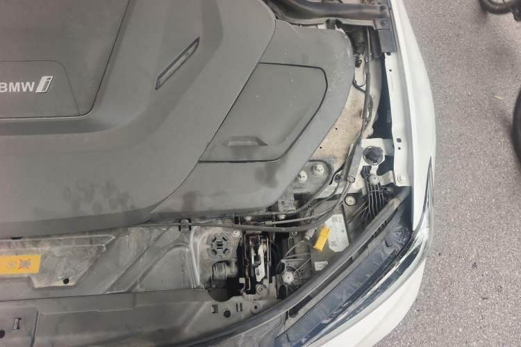 Used BMW i3 2024 eDrive 35 L Engine Bay Left
