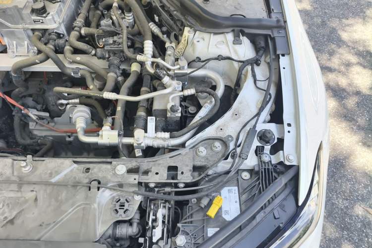 Used BMW i3 2024 eDrive 35 L Engine Bay Left