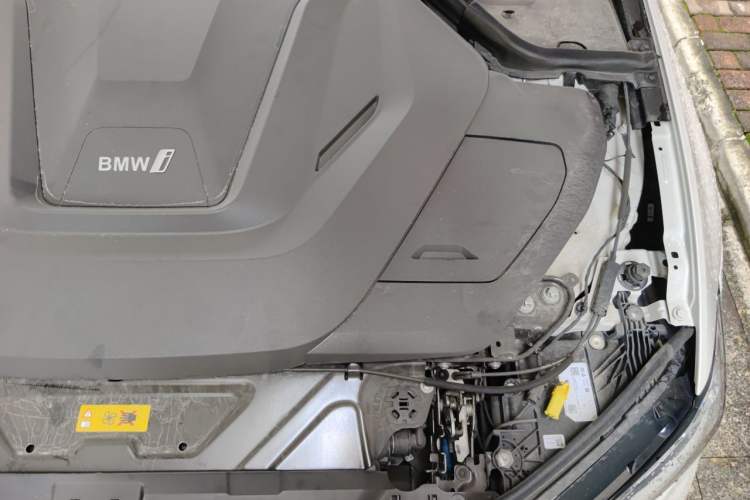 Used BMW i3 2024 eDrive 35 L Engine Bay Left
