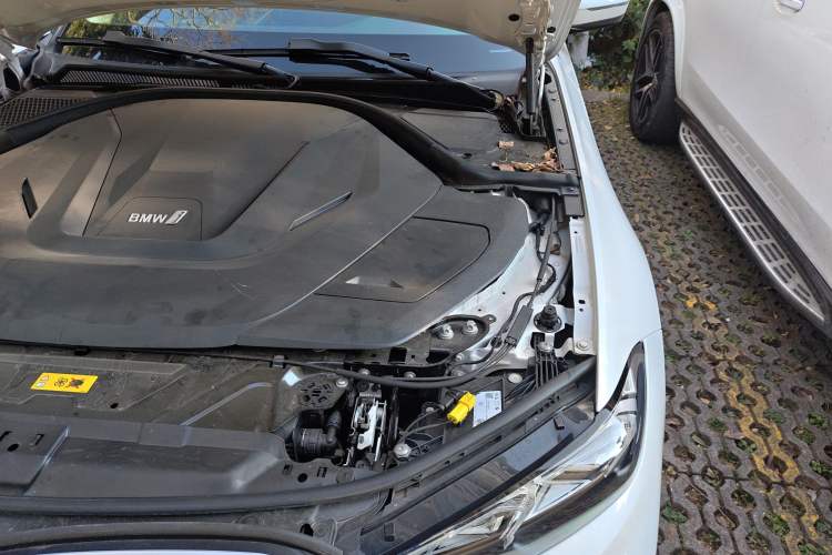 Used BMW i3 2024 eDrive 35 L Engine Bay Left