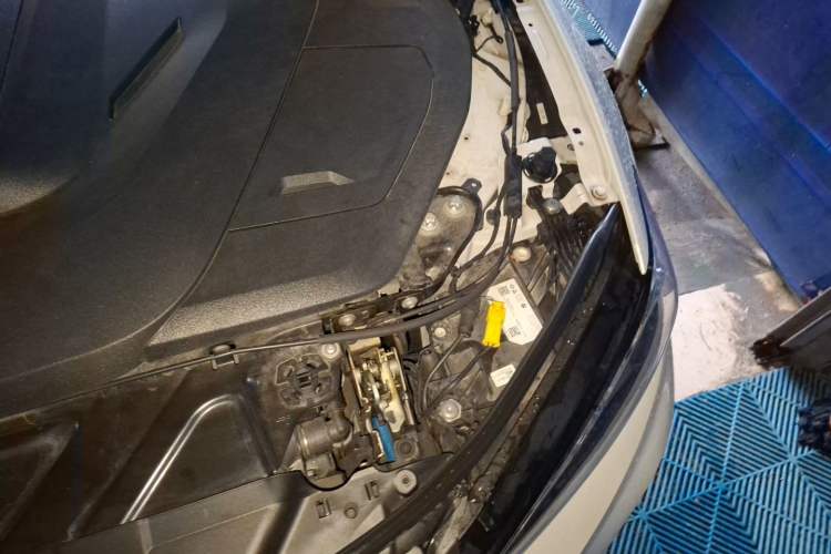 Used BMW i3 2024 eDrive 40 L Midnight Edition Engine Bay Left