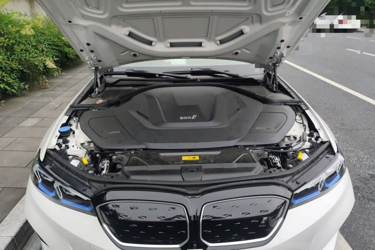 Used BMW i3 2024 eDrive 40 L Midnight Sports Package Engine Bay