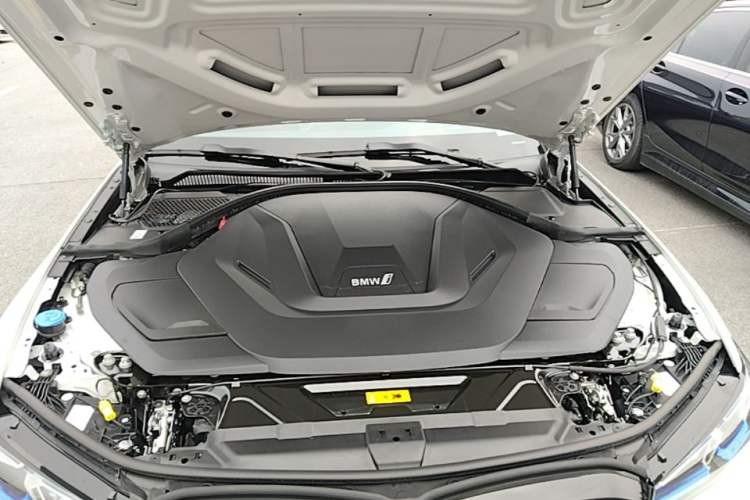 Used BMW i3 2024 eDrive 40 L Midnight Sports Package Engine Bay