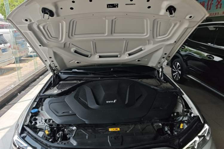 Used BMW i3 2024 eDrive 35 L Engine Bay