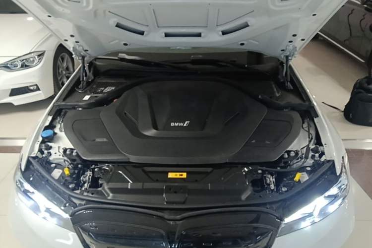 Used BMW i3 2024 eDrive 35 L Engine Bay