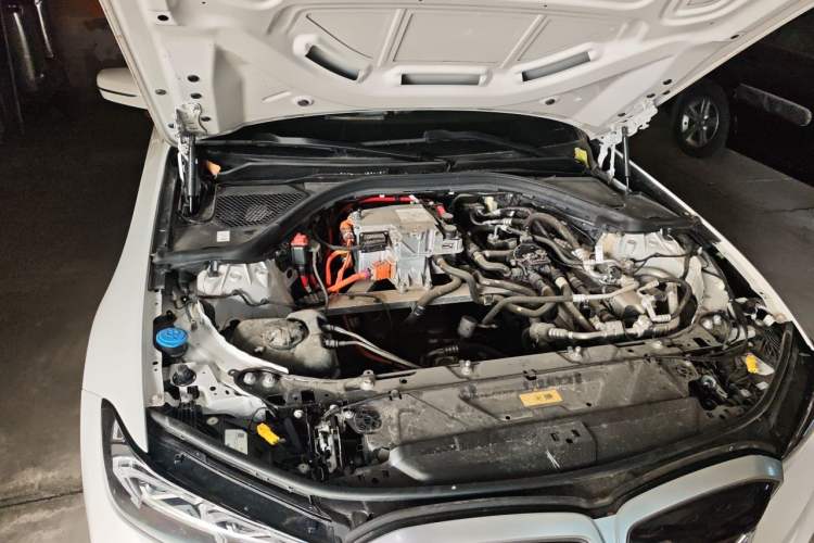Used BMW i3 2024 eDrive 35 L Engine Bay Right