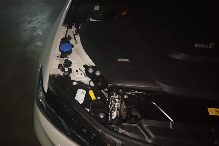 Used BMW i3 2024 eDrive 35 L Engine Bay Right