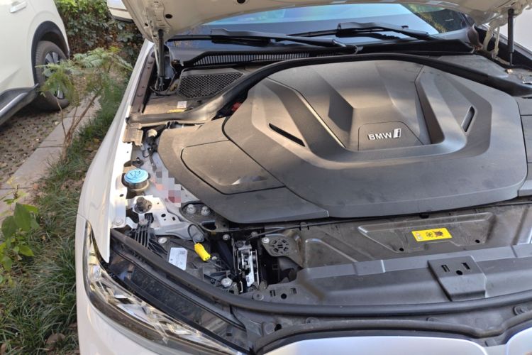 Used BMW i3 2024 eDrive 35 L Engine Bay Right