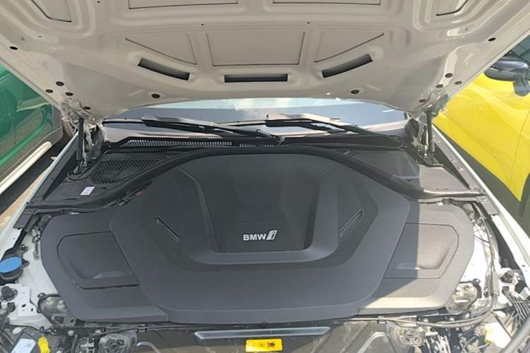 Used BMW i3 2024 eDrive 35 L Engine Bay
