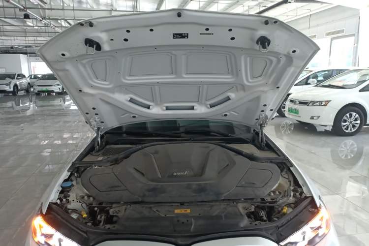 Used BMW i3 2024 eDrive 35 L Engine Bay