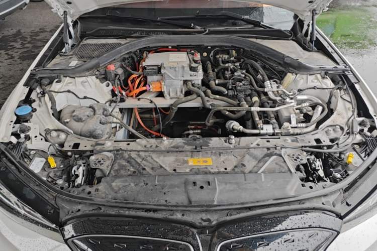 Used BMW i3 2024 eDrive 35 L Engine Bay